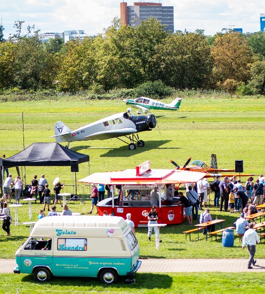 Flugplatzfest Leverkusen mit Airshow