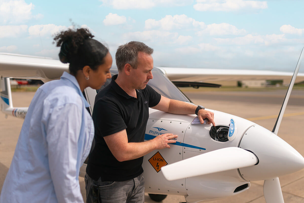 Unterschiedsschulung/Difference Training auf Elektroflugzeug (SW128)