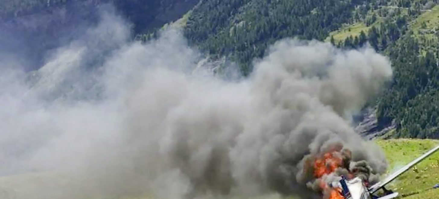 Gebirgsflug endet tödlich: PA-28 kollidiert in der Schweiz mit Gelände