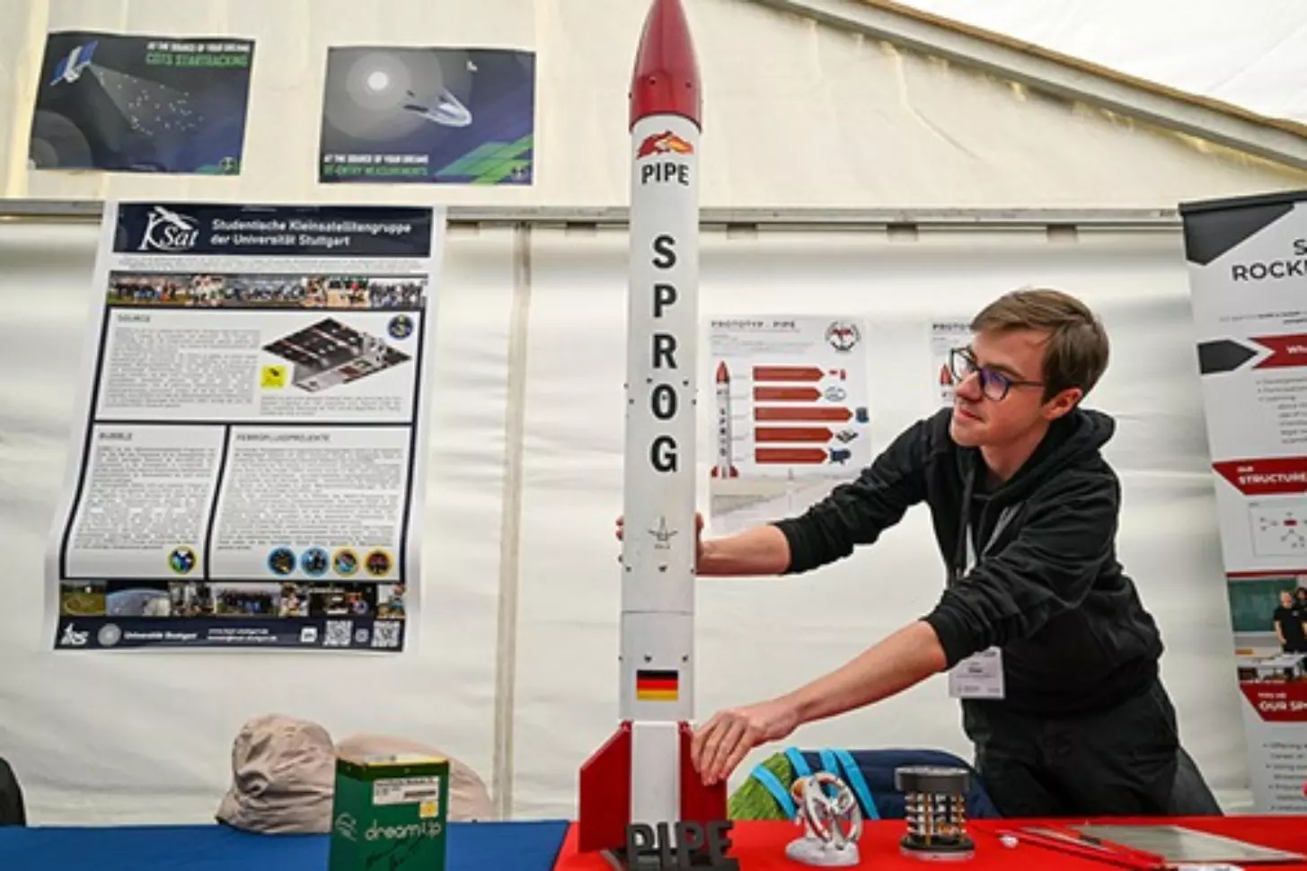 Heavy Metall und Raumfahrt: Das Space Camp auf dem WackeOpen Air 2025 kombiniert beides.