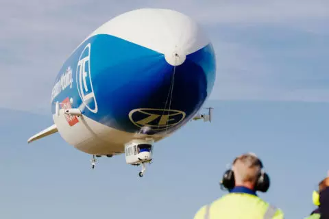 Zeppelin fliegt