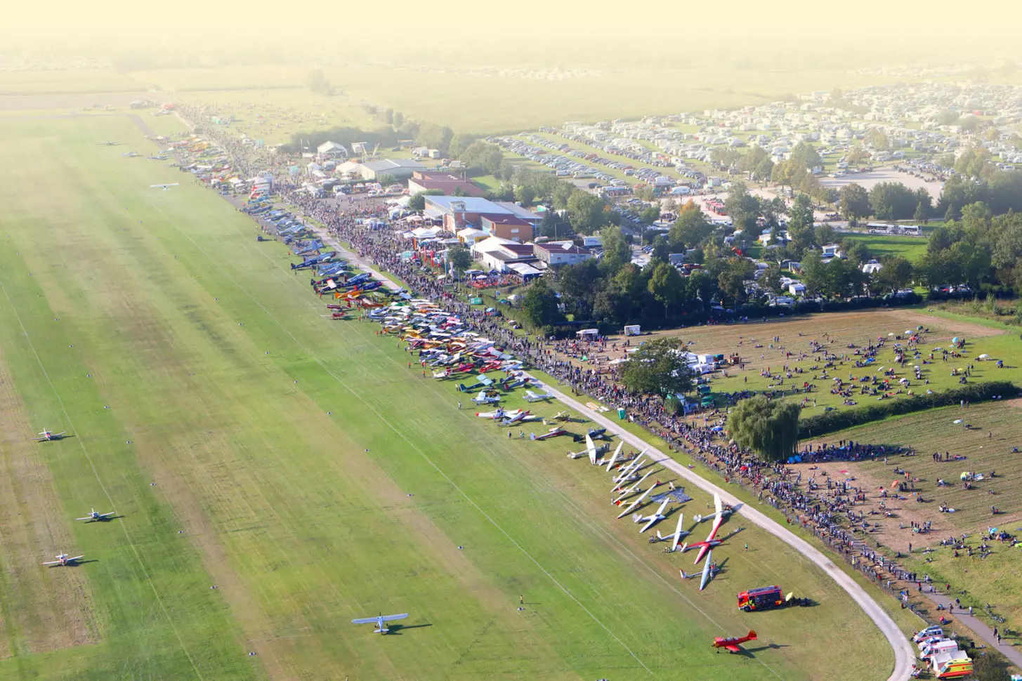 Oldtimer-Fliegertreffen Hahnweide 2025: Programm, Tickets & Anreise