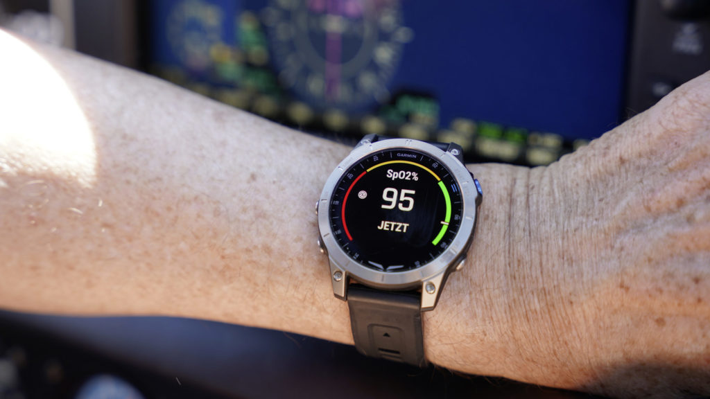 95 Prozent: Die Pilotenuhren von Garmin können den Sauerstoffgehalt im Blut am Handgelenk messen.